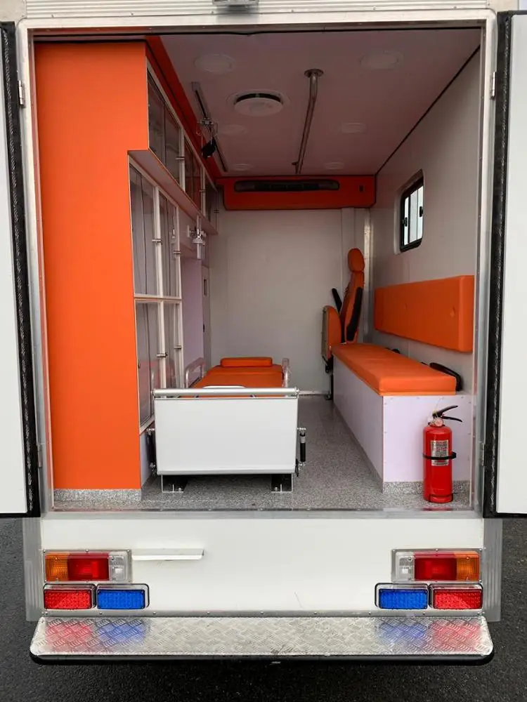 Ambulance for Factory Price Sale Hilux Box Type Ambulance White Color Ambulance Car