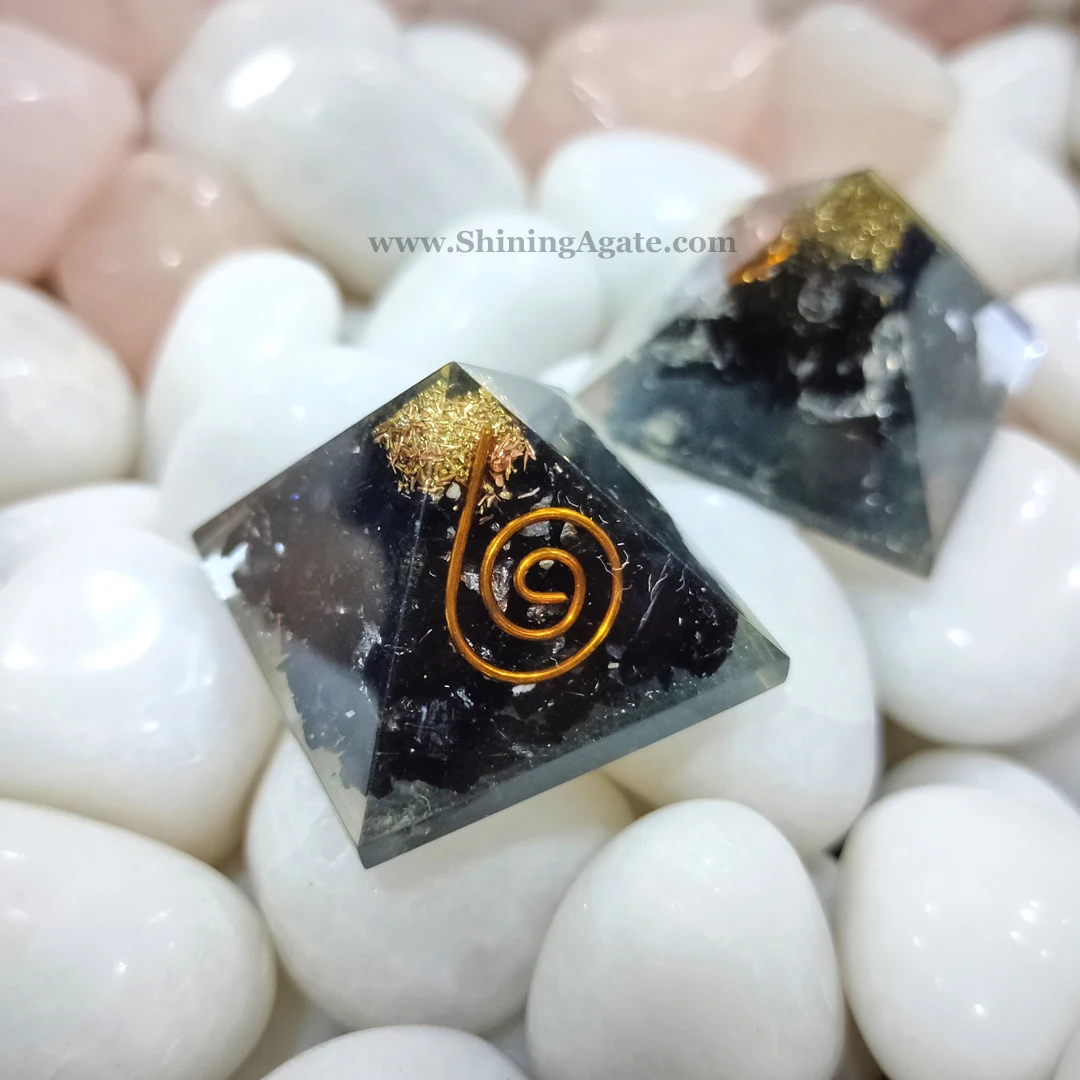 Wholesale Black Tourmaline Orgone Pyramid Natural Stone Reiki Healing Pyramid Wholesale Orgonite Pyramid for Sale
