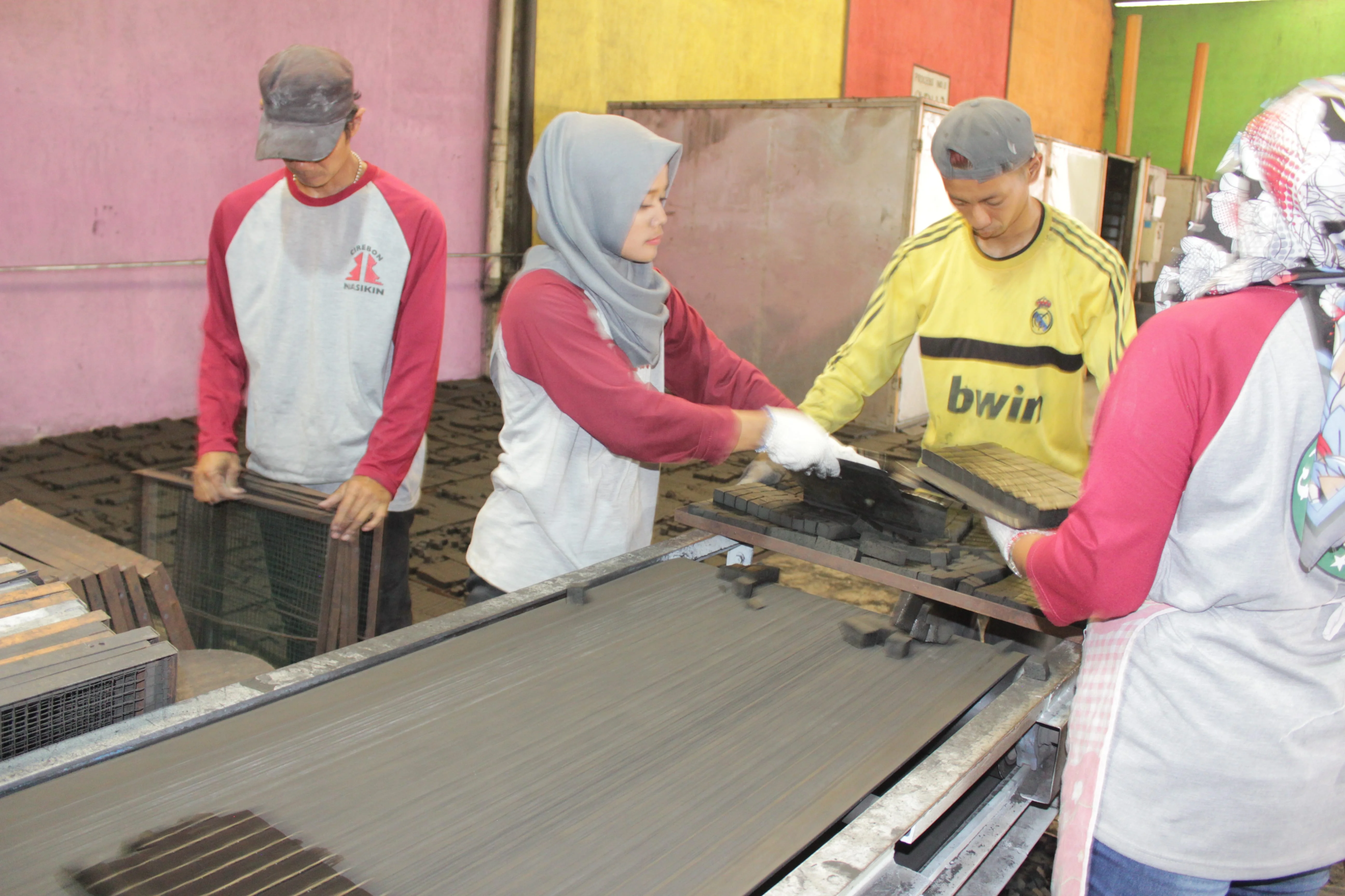 
High Quality Coconut Shell Charcoal Briquette Shisha 