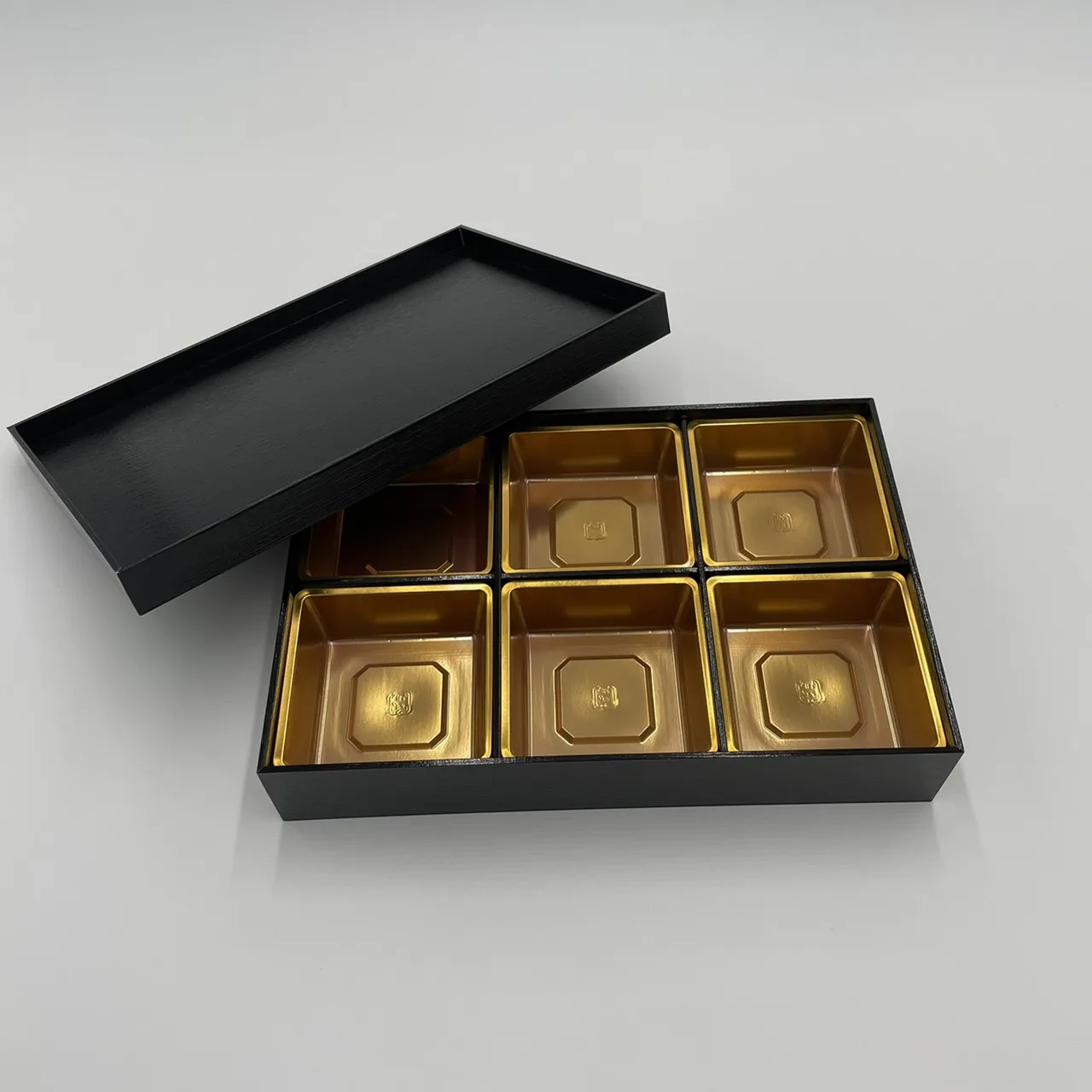 Paper black take away food container restaurant to go sushi packaging six compartment