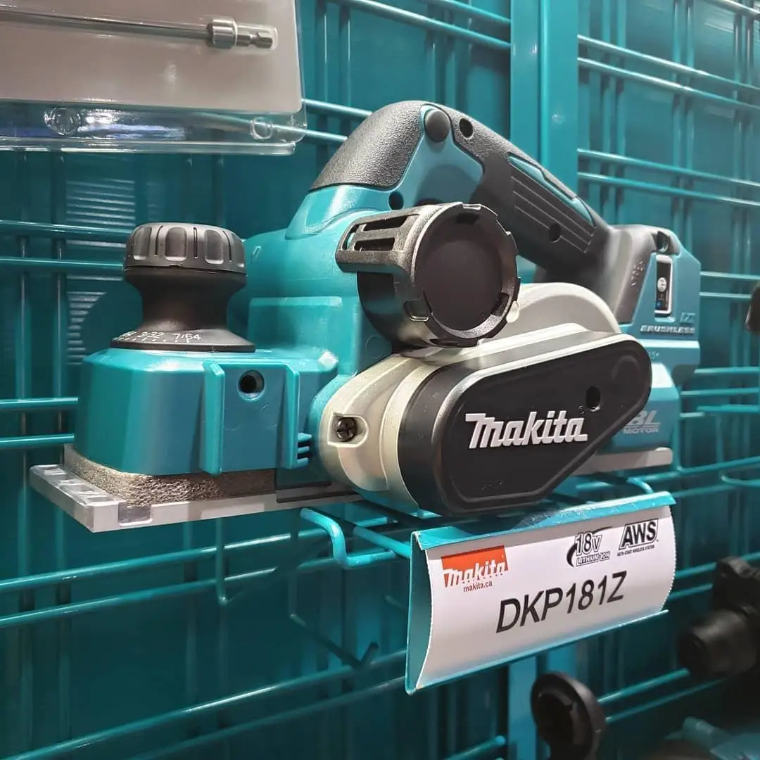 
100% original Makitas LXT1500 18-Volt LXT Lithium-Ion Cordless 15-Piece Combo Kit / power tool / cordless drill 