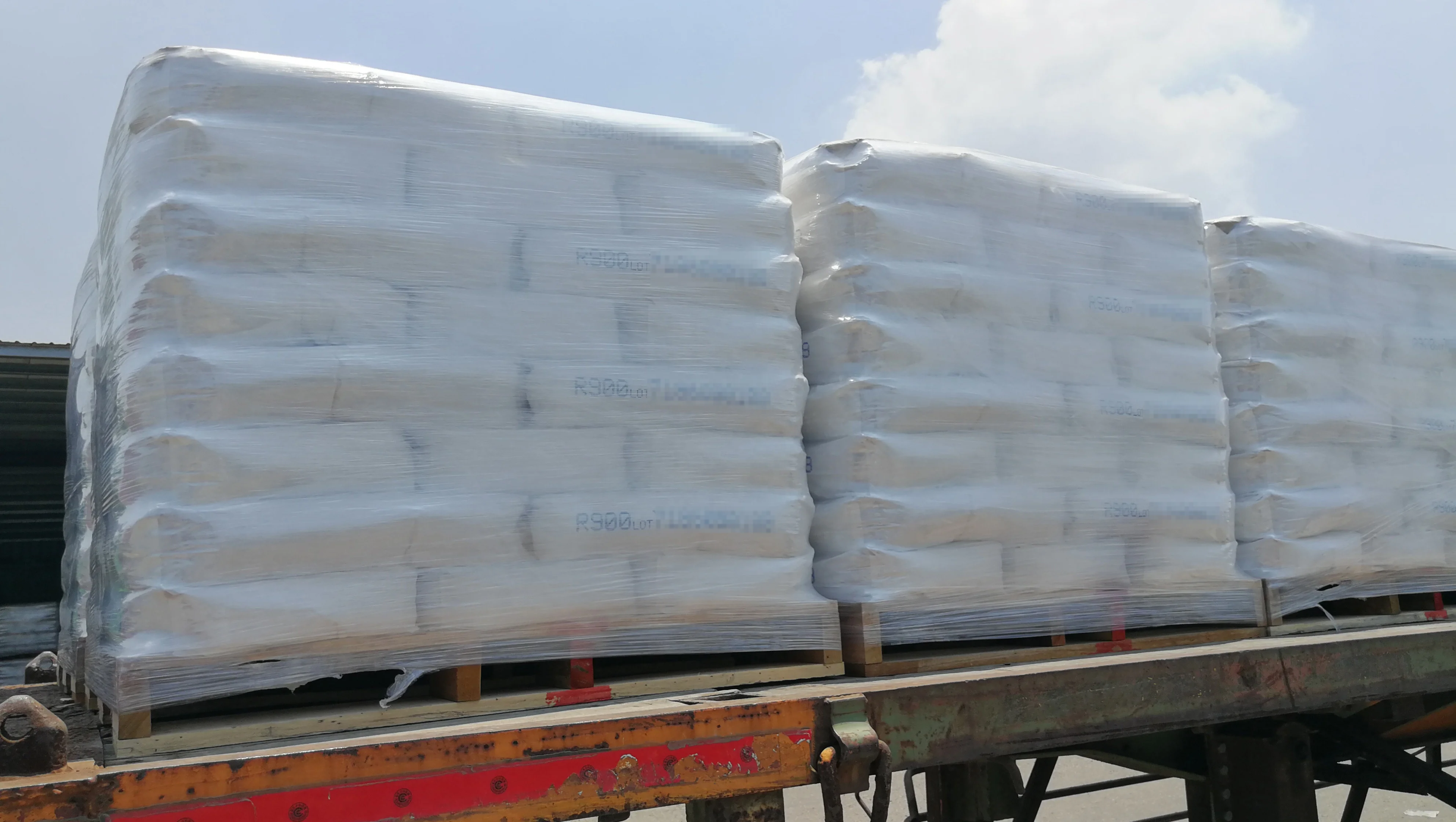 DuPont R 900 Titanium Dioxide Rutile Grade