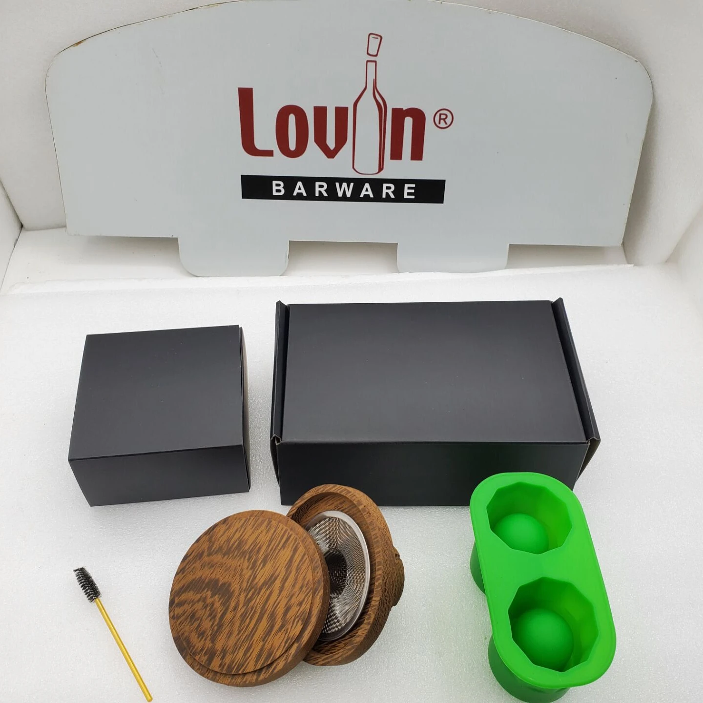 Whisky smoker with ice mold, Whisky ice cube with ice cups, Whisky Smoker