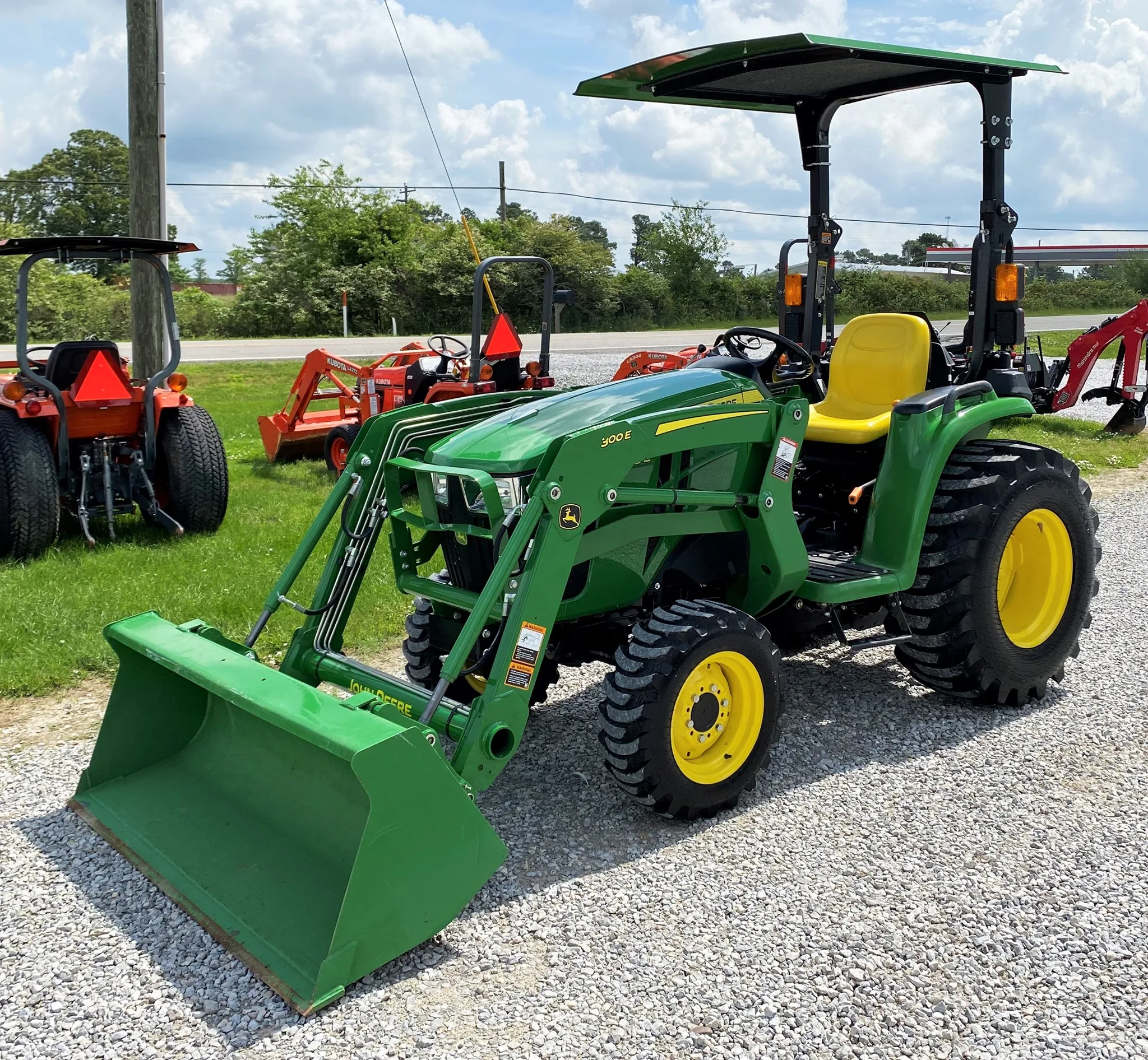 Б/у 2019 John Deere 3025E 4x4 погрузчик