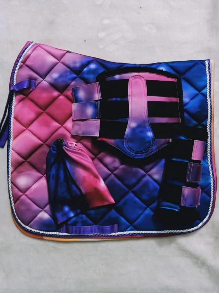 Horse Saddle pad set ores Saddle Pad with a matching set     Saddle pads with matching sets available in various fashionable col