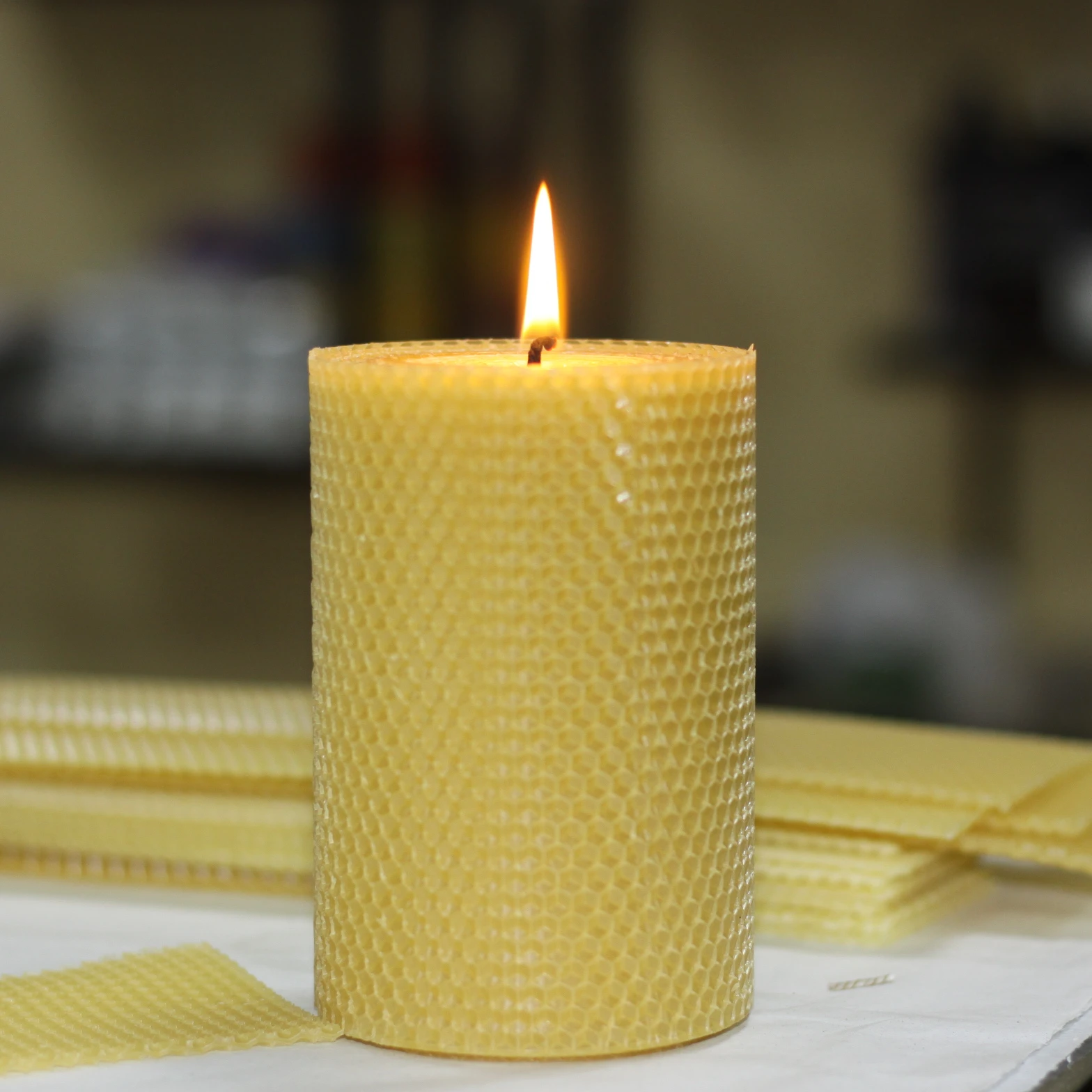 
100% Wholesale Handmade Natural Bees Wax Beeswax Pilar 