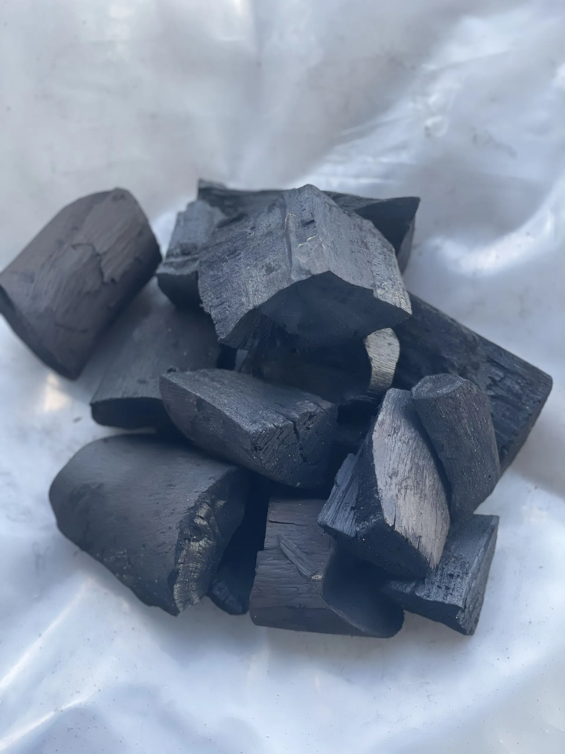 
Vietnam Charcoal BBQ Charcoal Wholesale Briquette Charcoal For Barbecue 