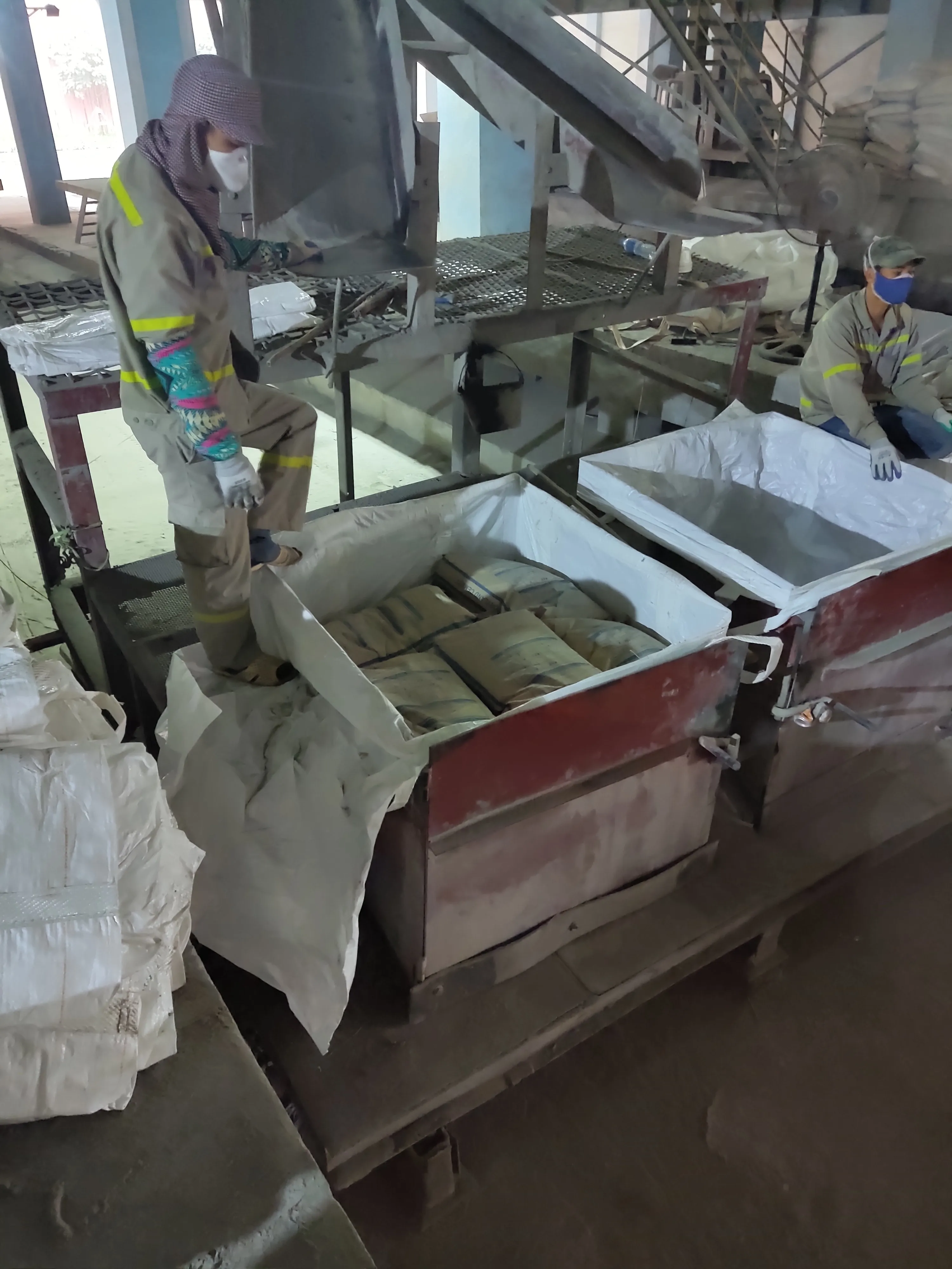 Недорогой цемент портландского класса 42,5 N/R высокого качества