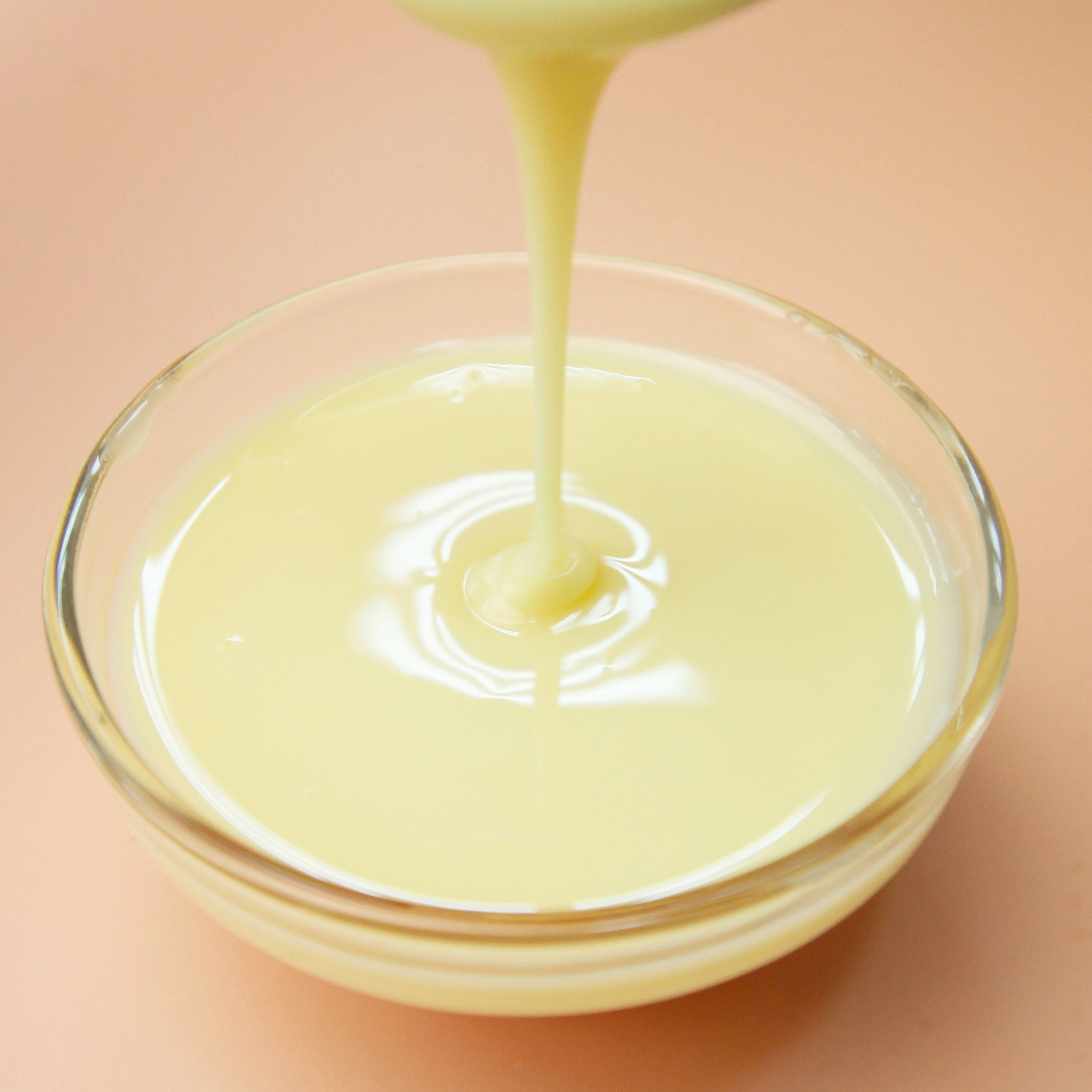 Food Grade Light Yellowish Condensed Milk for sale