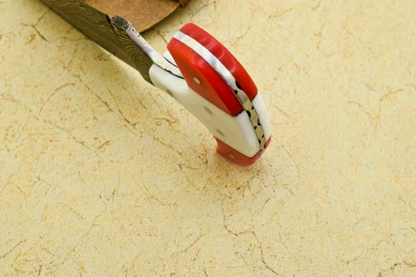 Охотничий нож ручной работы с фиксированным лезвием