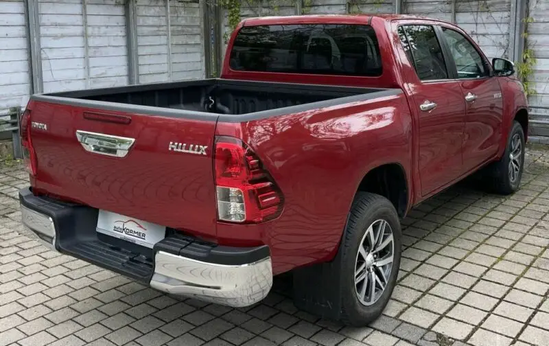 2020 Toyota HILUX б/у LHD в наличии