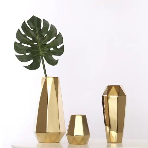 Latest Design Brass Metal Garden Metal Planter for Indoor Outdoor Decoration