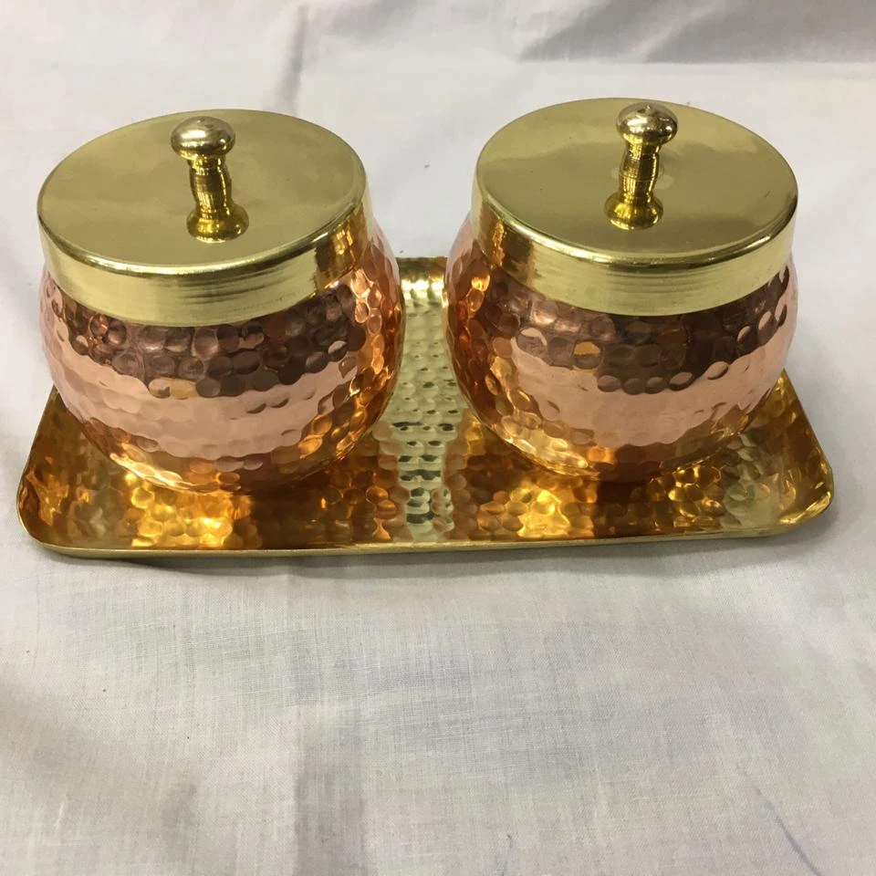 Латунная и медная сервировочная чаша с крышкой лотком