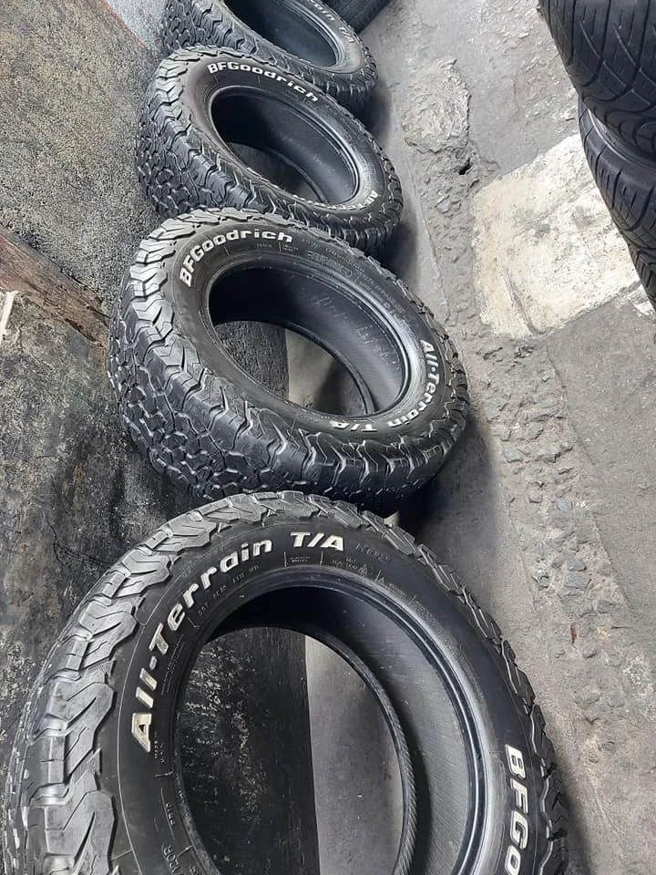 landcruser tires 1.jpg