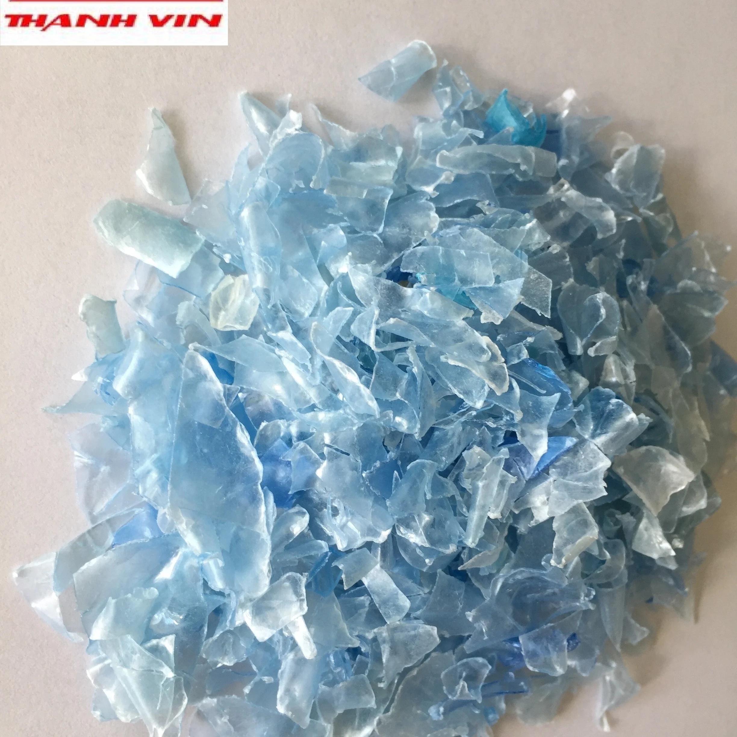 ПЭТ бутылки хлопья вторичного класса из Вьетнама светло-голубые прозрачные зеленые цвета от Вьетнама производитель-Мисс Мира