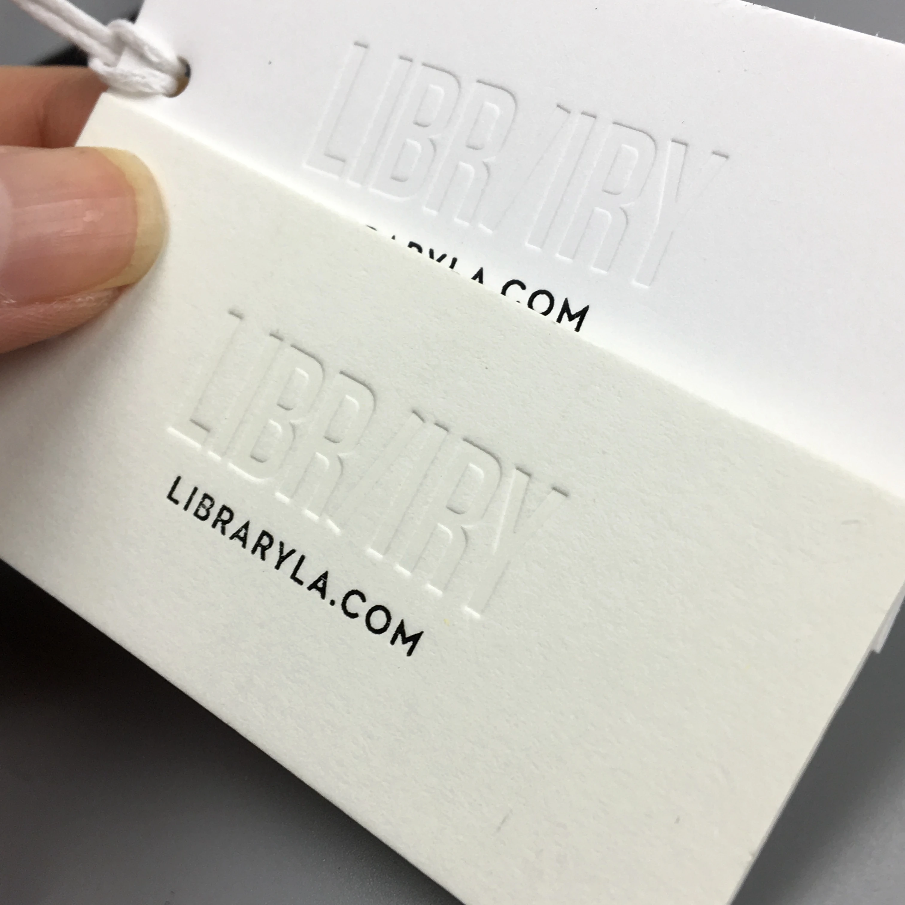 Eco-friendly Brand Logo OEM Custom Special Paper Cardboard Tag Swing Tag For Clothes Tshirt Hang Tags