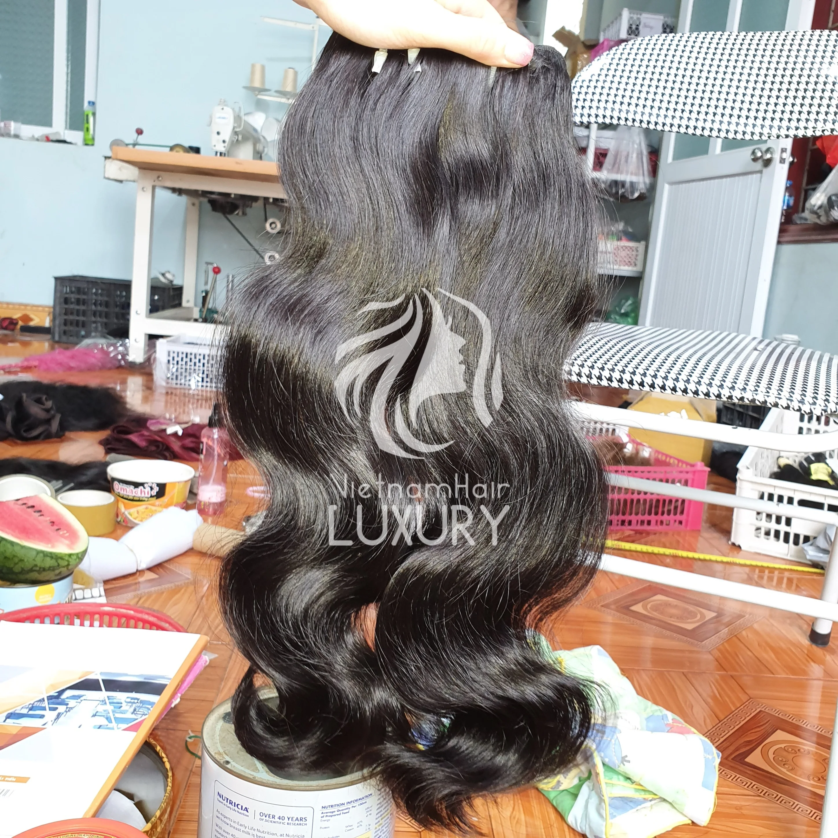 Оптовая продажа натуральные волнистые волосы вьетнамские человеческие