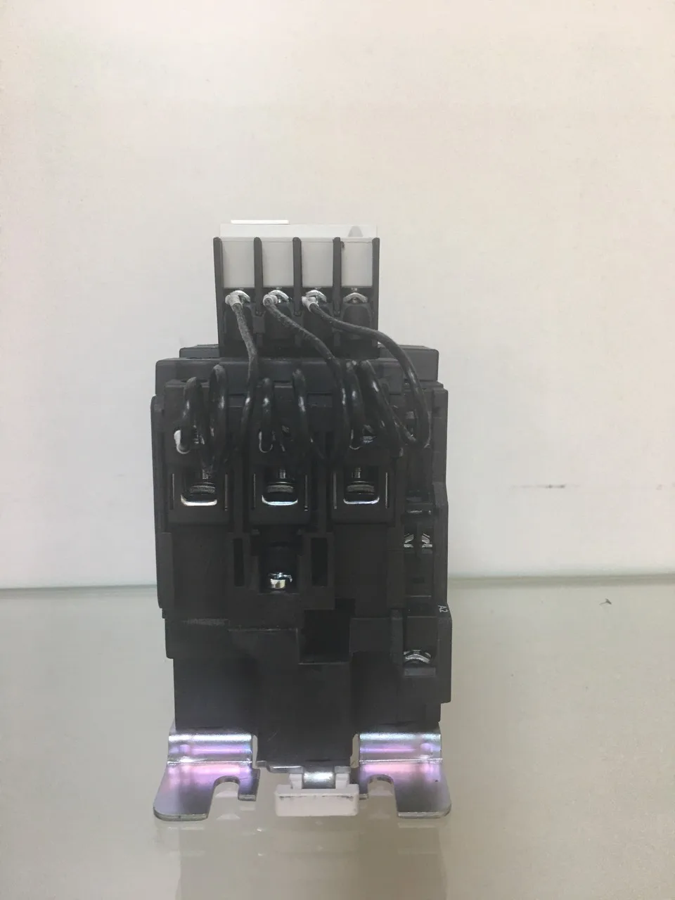 3POLES CONTACTOR 10 KVAR NEW MODEL 2021 MADE IN TURKEY