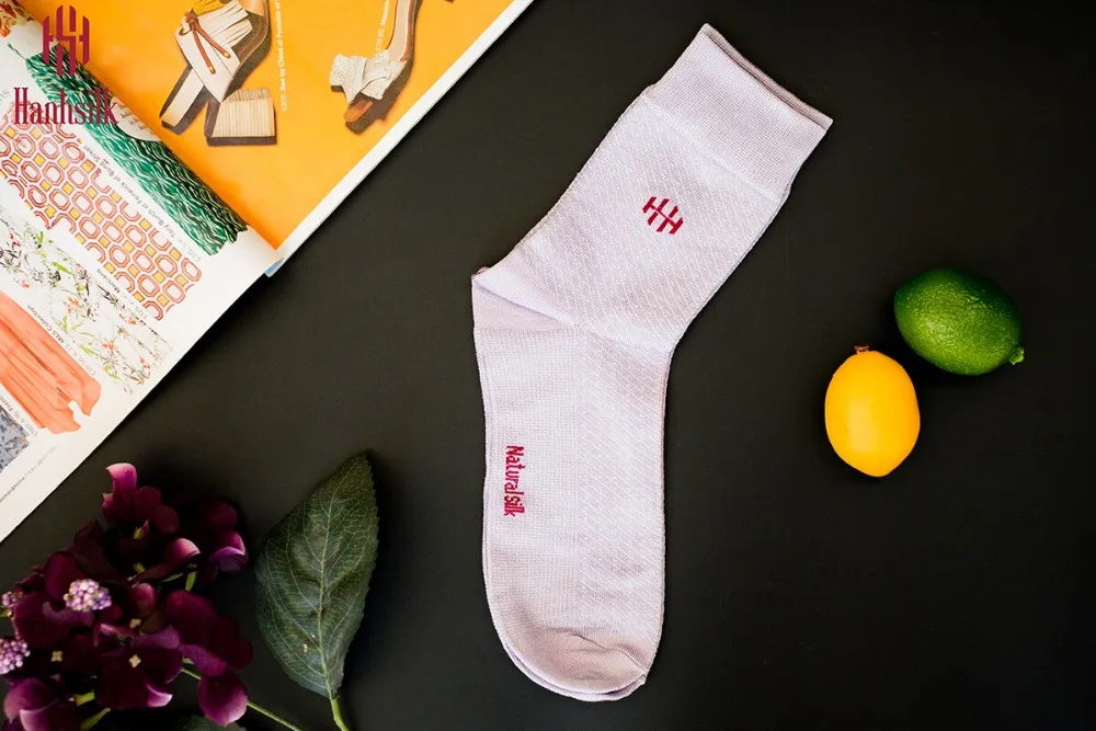 
Silk socks are made from natural silk, suitable for both men and women made in Vietnam 