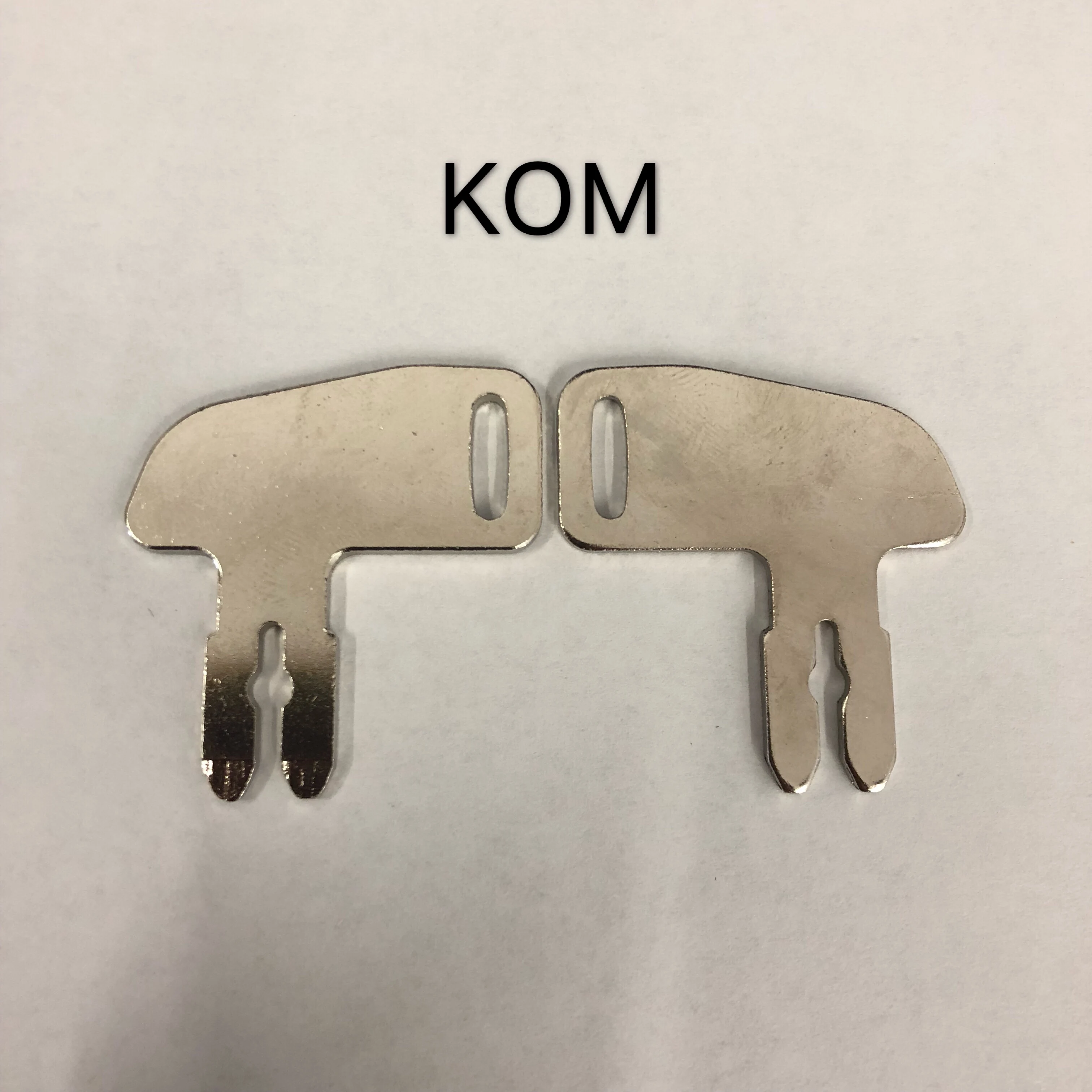 Komatsu K2C166 Battery Isolator Heavy Equipment Key