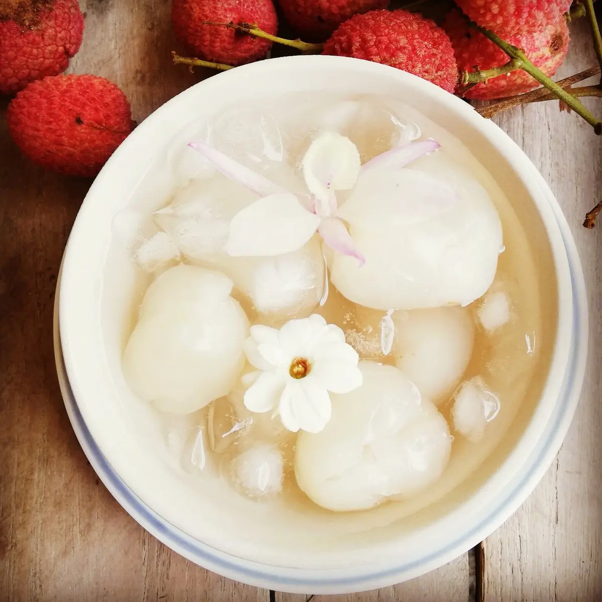 Canned Lychee in Syrup Sweet Delicious  Rich in Minerals and Vitamins Premium Quality from Thailand for 100% Export
