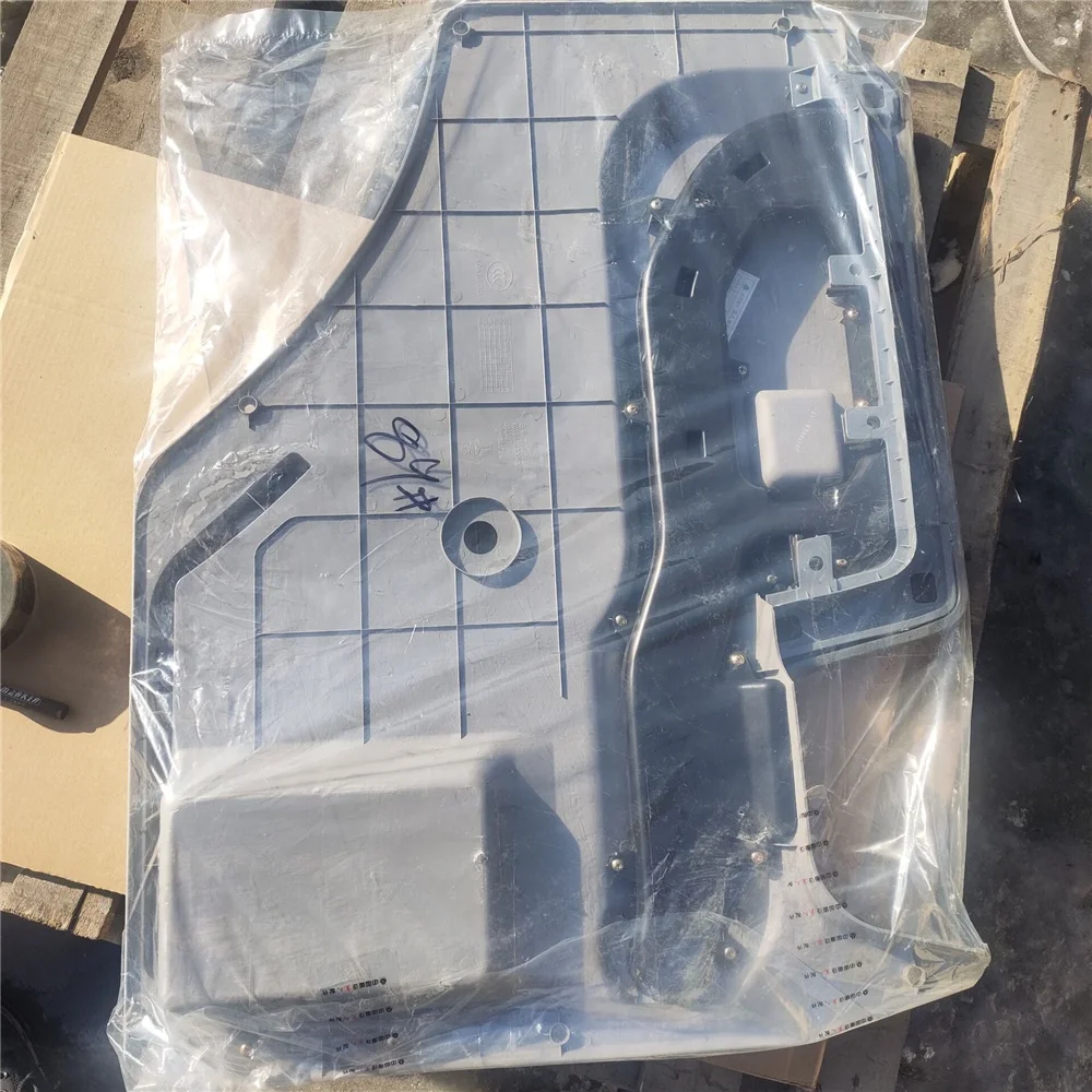 WG1642330020 Door Trim Panel Left for HOWO