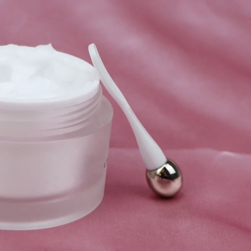 Wholesale Eye Serum Application Tool anti wrinkle zinc alloy pink mini cosmetic plastic spoon massage