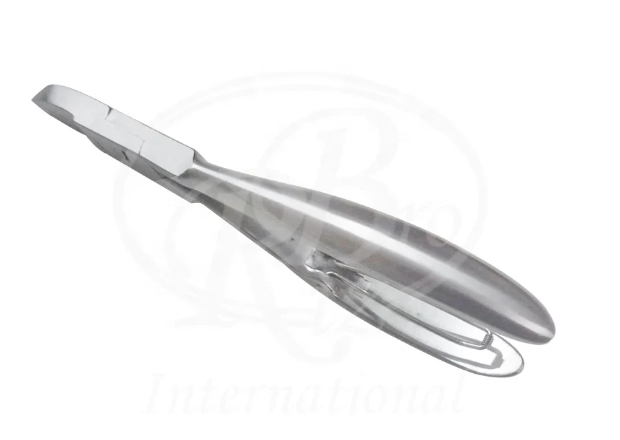 Professional Stainless Steel Cuticle Nippers with pusher Pedicure Manicure Tools Trimmer Cuticle Cutter Piglet Standard Cutter