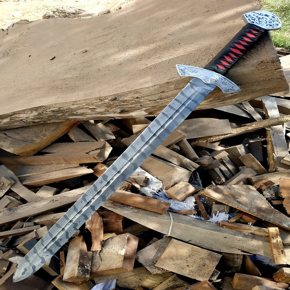 Охотничий Меч из дамасской стали с витым узором и гравировкой нержавеющей ручка кожаной
