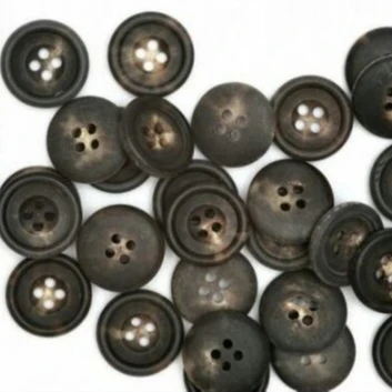 
Garment four hole horn buttons 