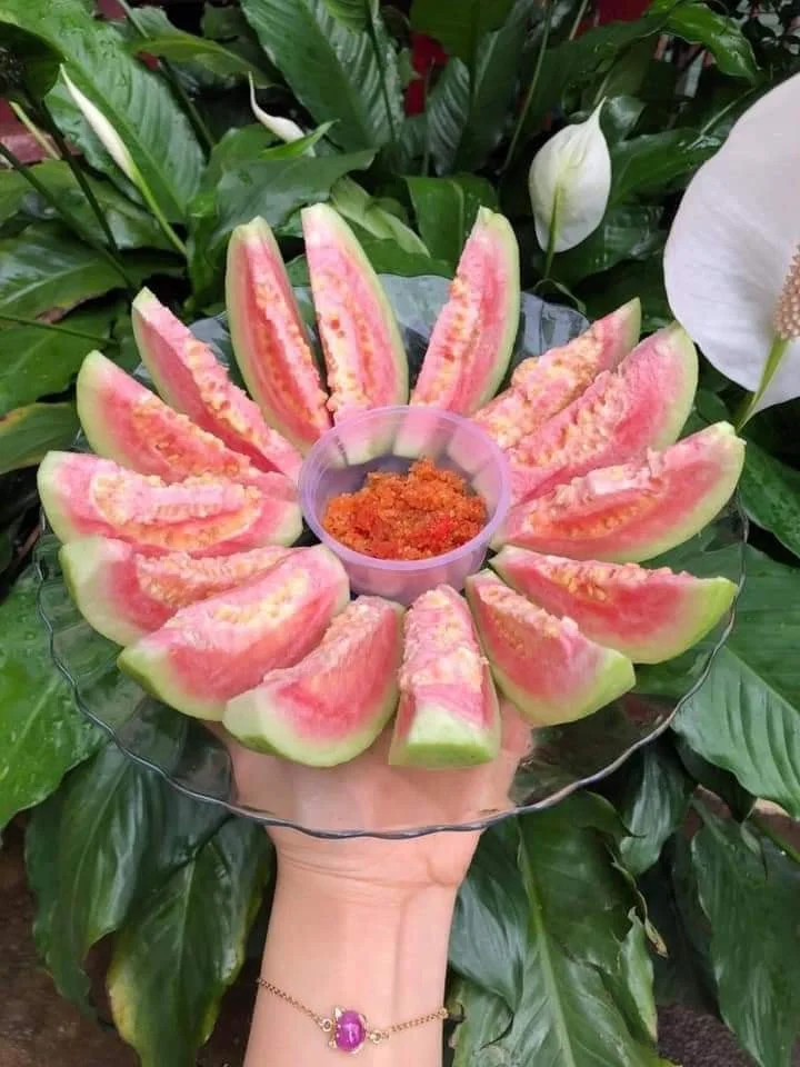 
2021 Fresh Guava Made From Vietnam Packed In Carton 5Kg 9Kg 9.5Kg 10Kg Net Weight 0084 947 900 124 