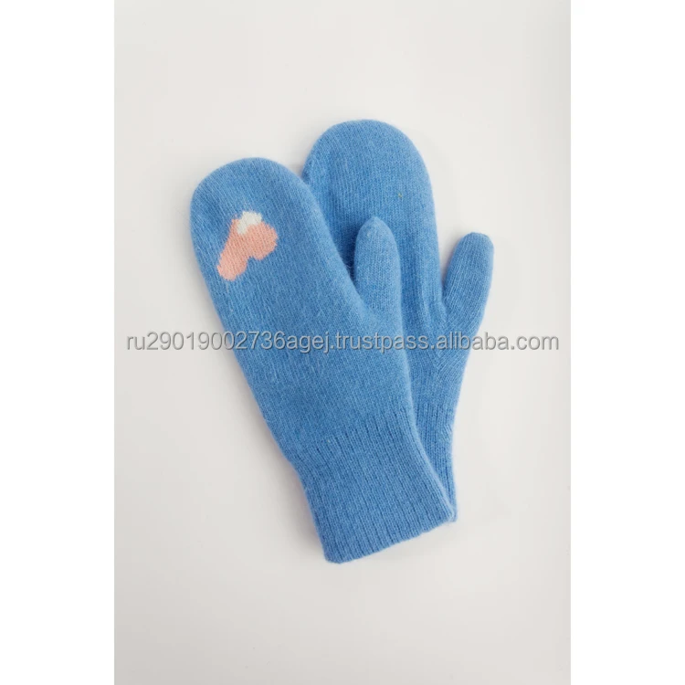 Quality knit mittens for autumn/winter hand crafted in traditional style manufacturer prices women knitwear