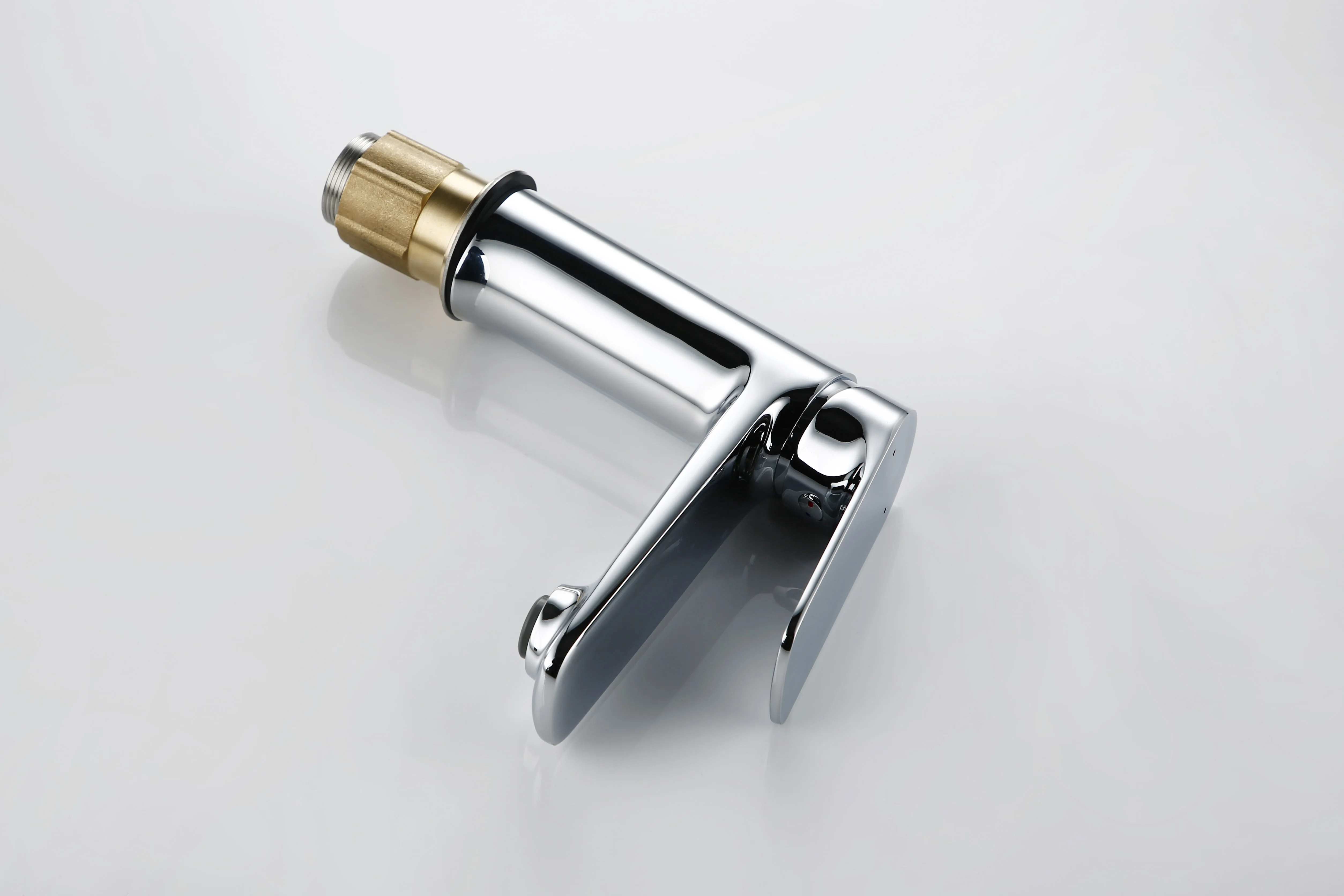  Однорычажный полированный хромированный смеситель для раковины Водопроводный Кран