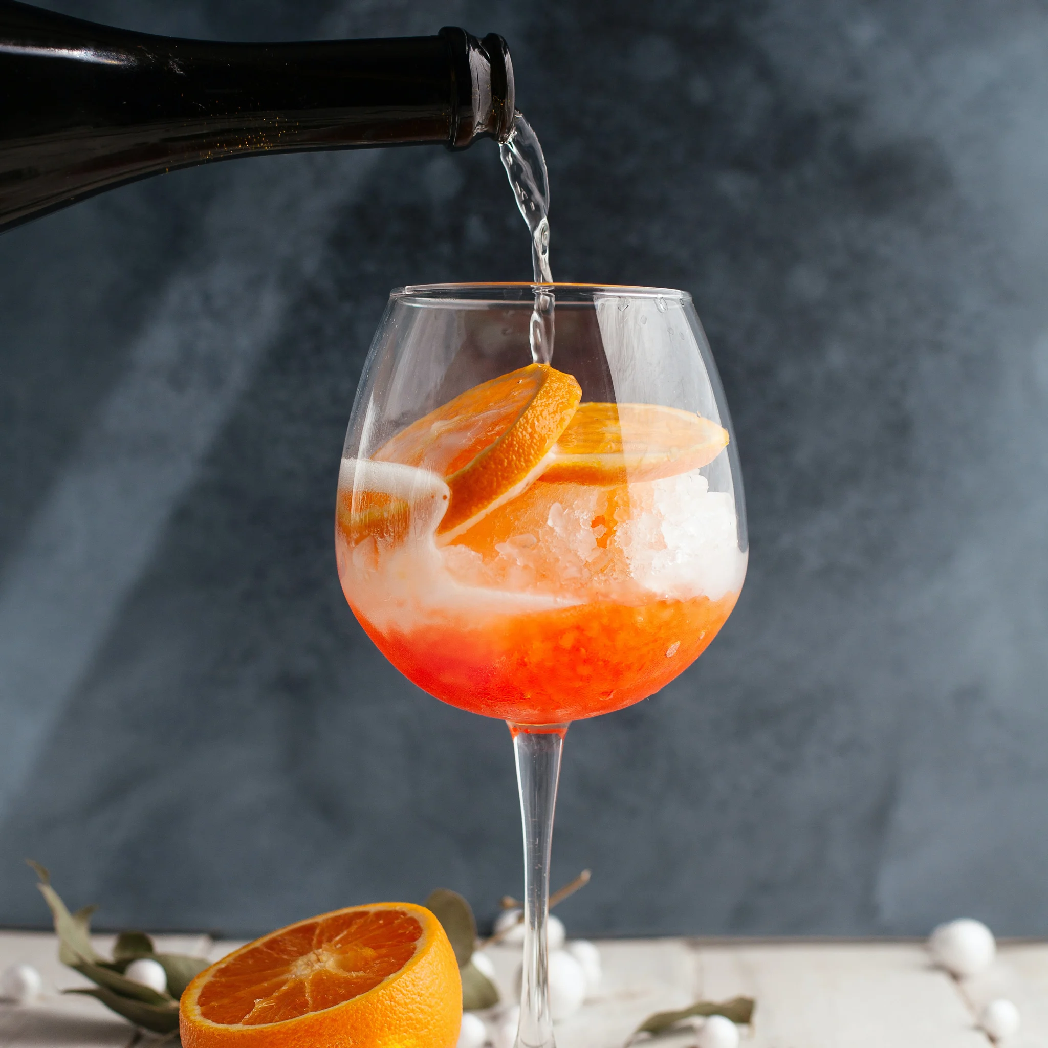 Spritz безспиртовой готовый к питью сверкающий коктейль 0 75 л. Оранжевый цвет
