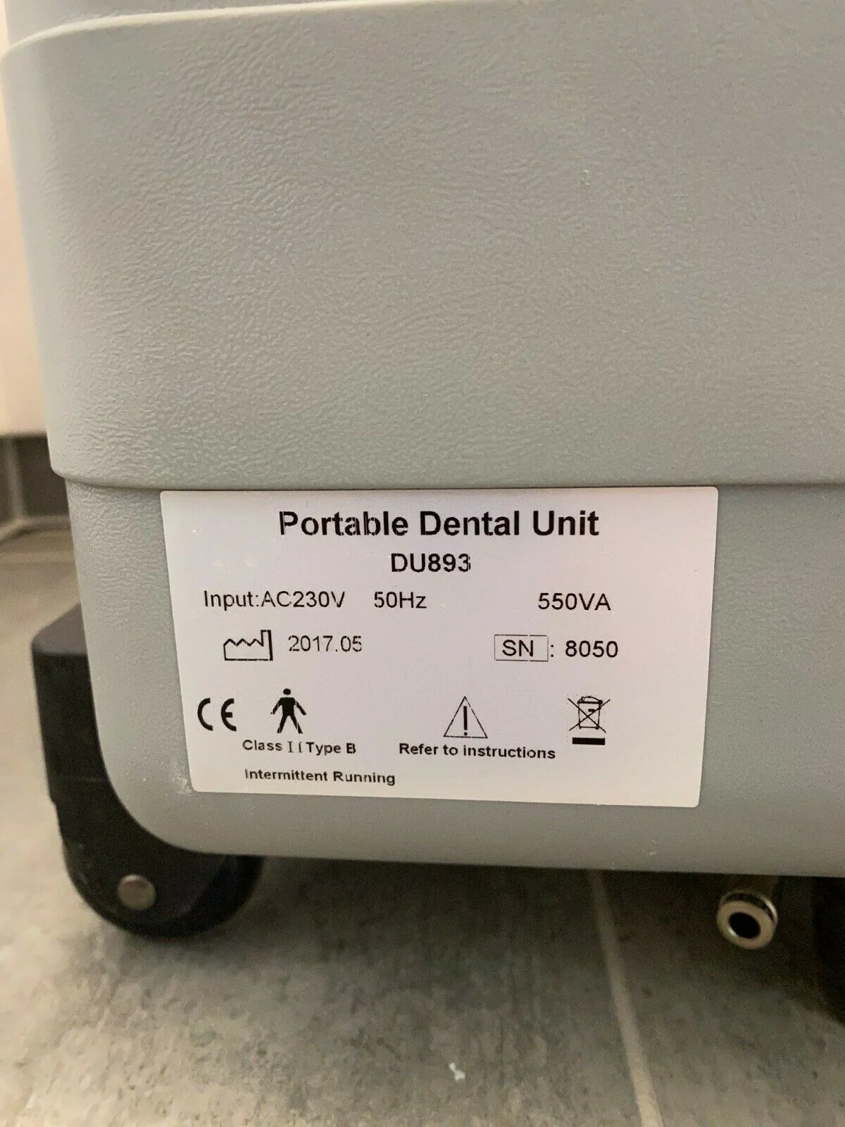 Top quality Dental Unit With Air Compressor Ultrasonic Scaler LED Curing Light DU893 Portable Dental Unit