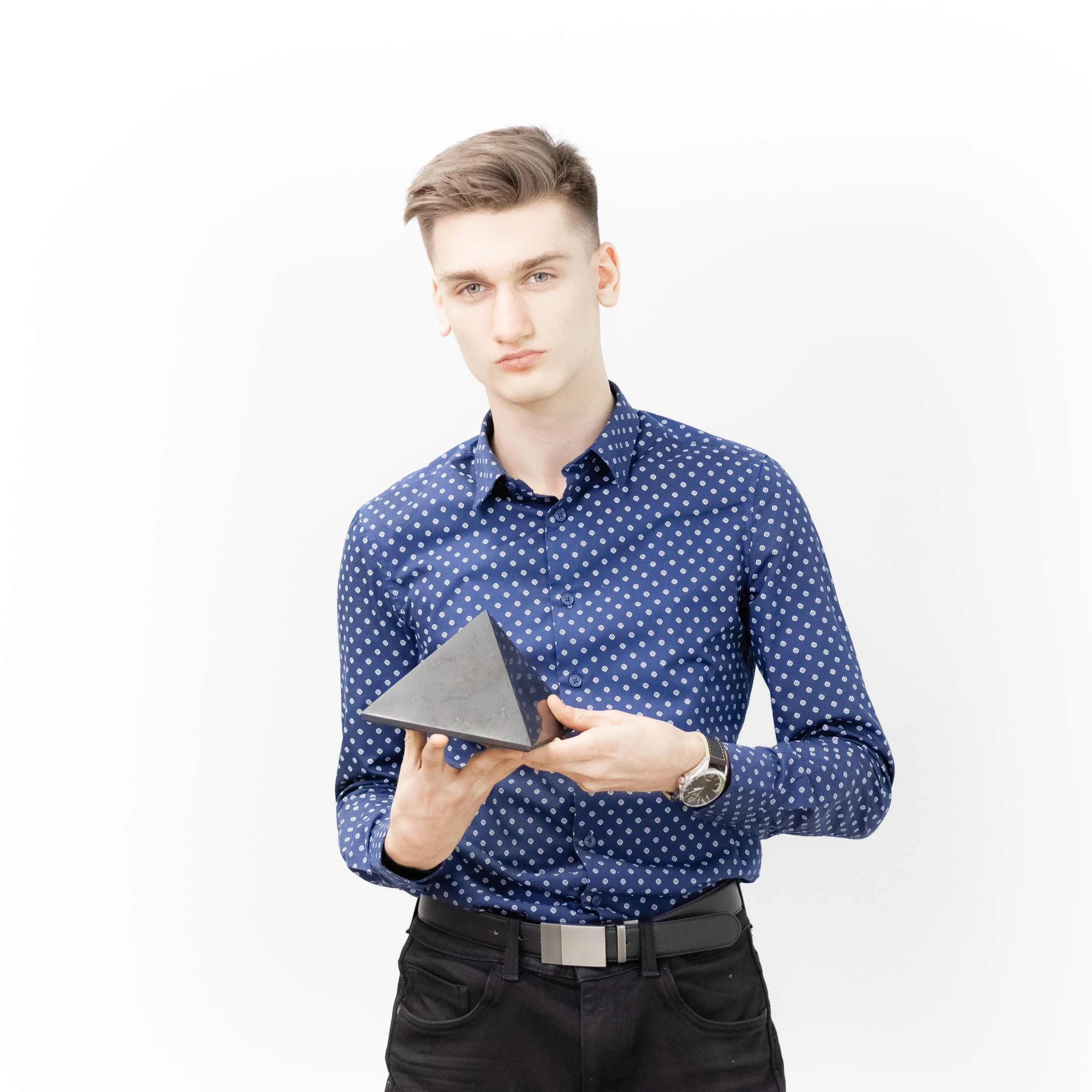 Shungite pyramids 12 cm polished, stone pyramids, shungite stones, shungite