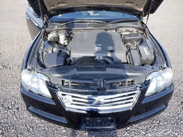 Used Toyota Mark X car with delicate and beautiful appearance