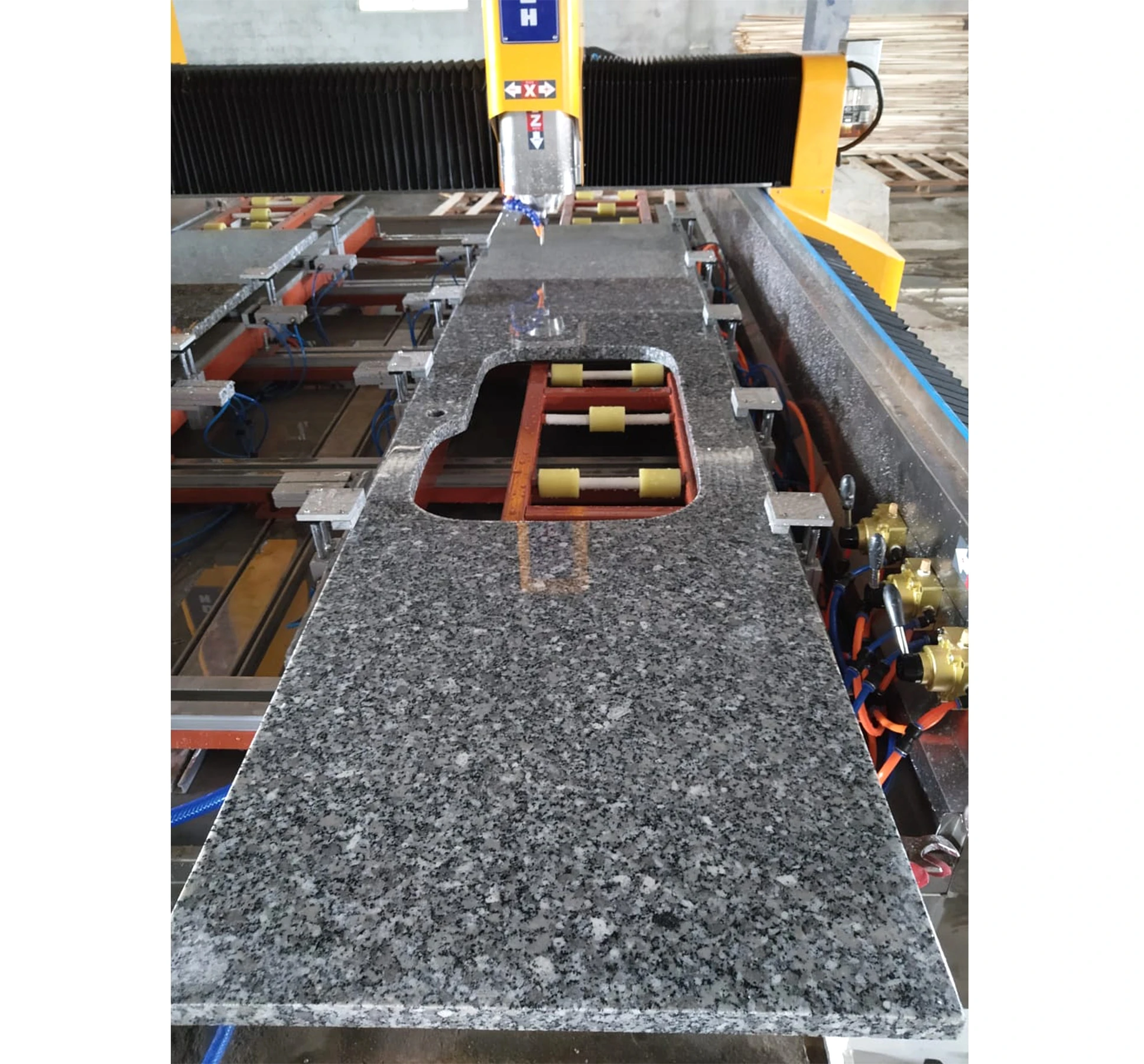 Vietnam granite kitchen countertop sparkle white quartz stone worktop/kitchen countertop/ bench top on sale