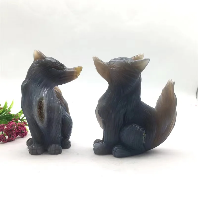 Wholesale natural Amazing Hand Carved Wolf Natural Decorative Carvings Agate Geode Wolf Statue