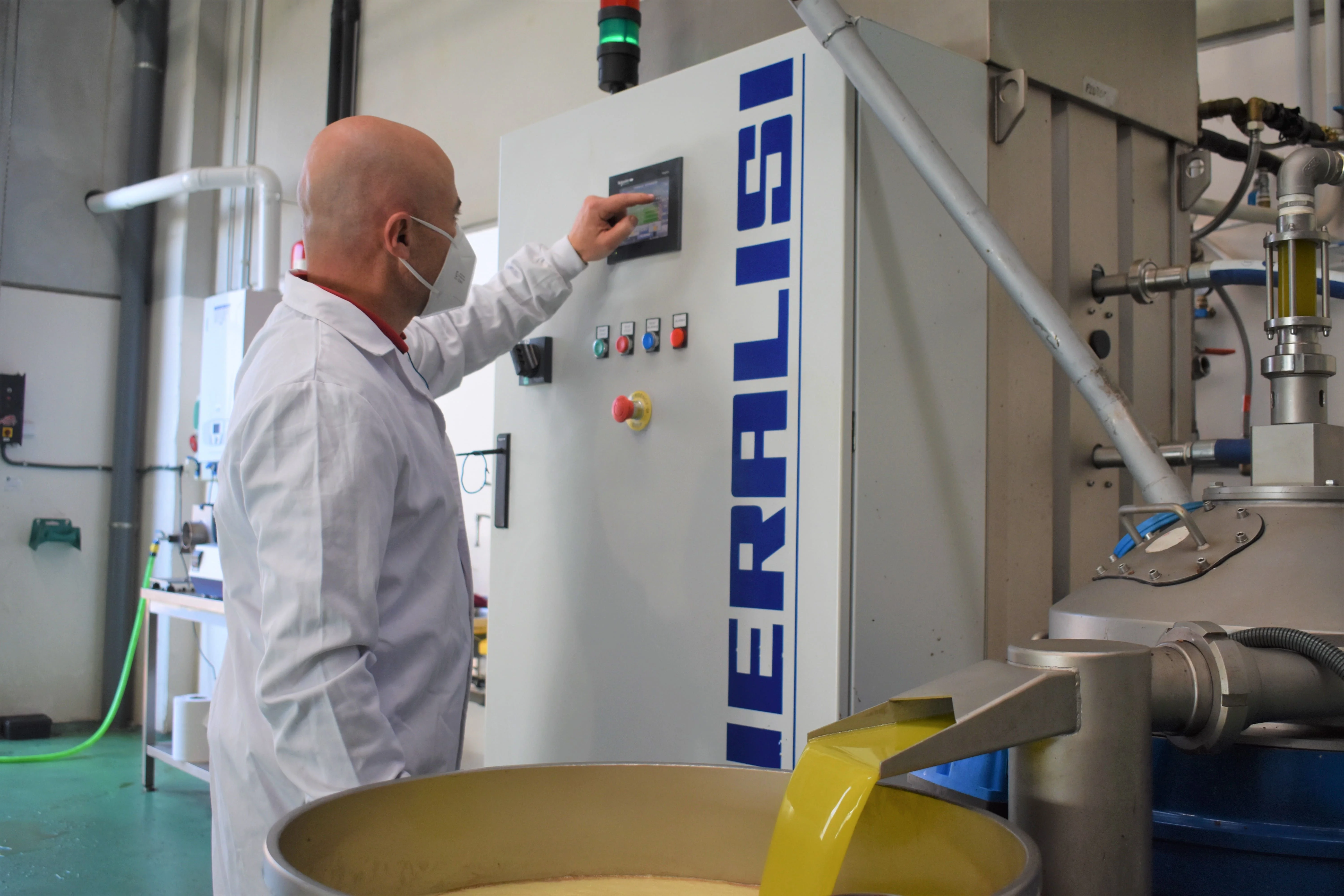 Pure Olive Oil 25 L Plastic Jerrycan for horeca & foodservice, Sierra de Utiel 100% Spanish Olive Oil (Cooking Oil)