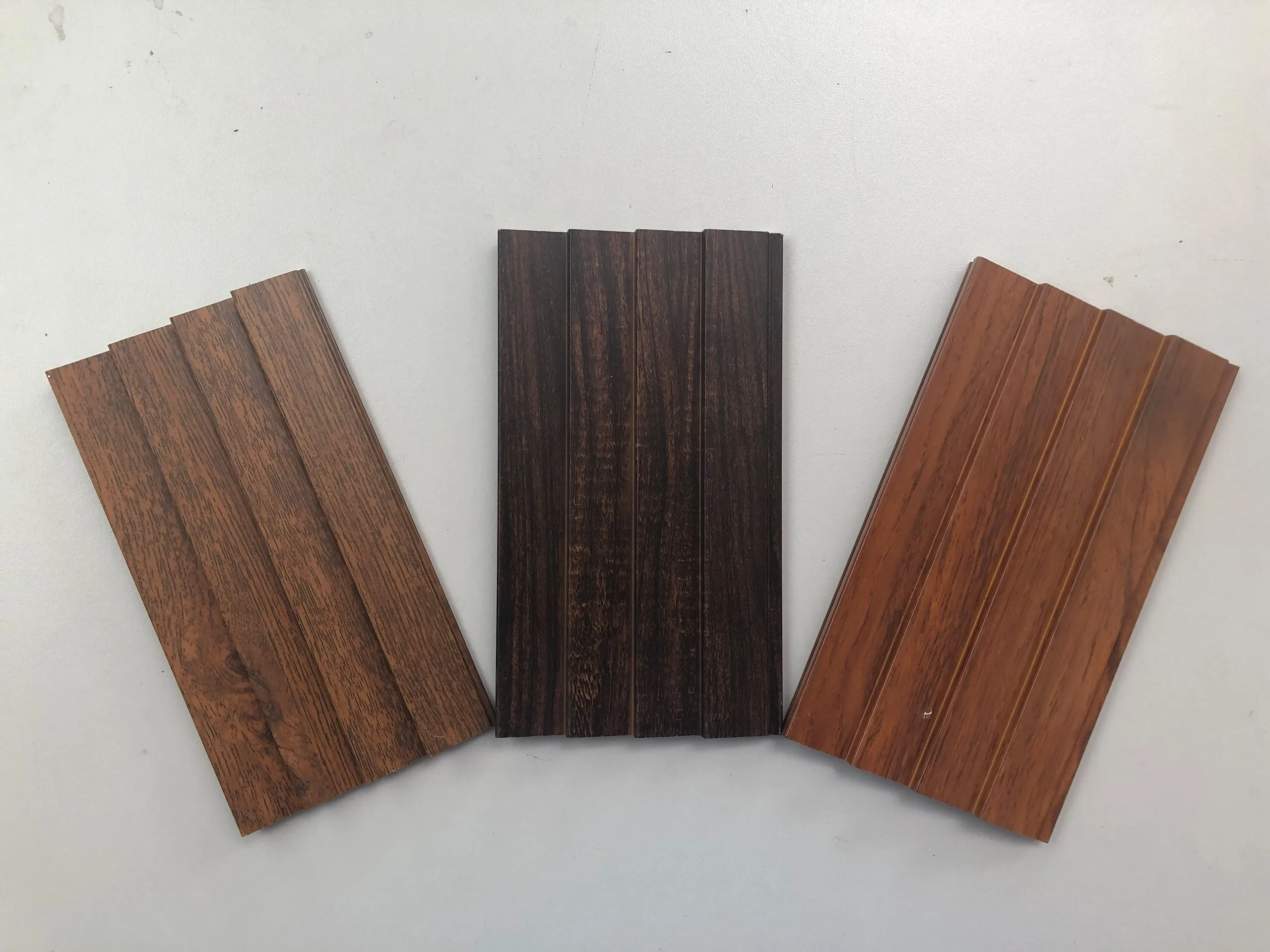 
Shalumi Custom Design Wood Grain Aluminum Extrusion 
