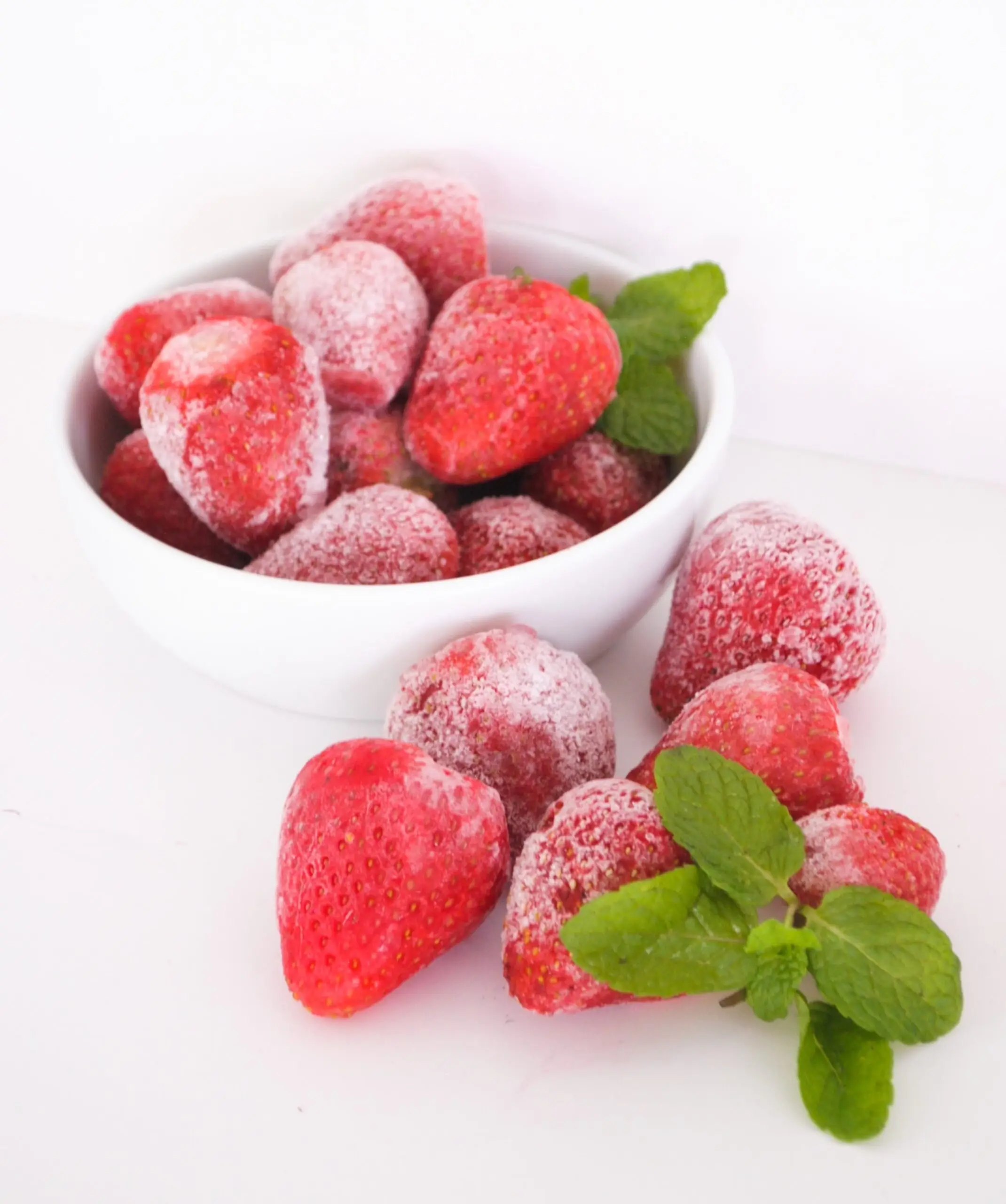 Dried /Fresh Frozen Strawberry,  Blue Berries ,  Berries in Bulk