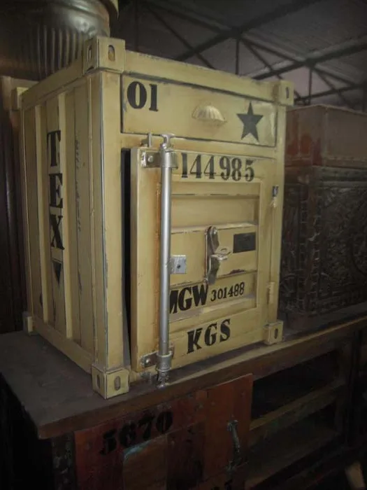 Indian Manufacturer Vintage Industrial Iron Metal Container Style Bedside